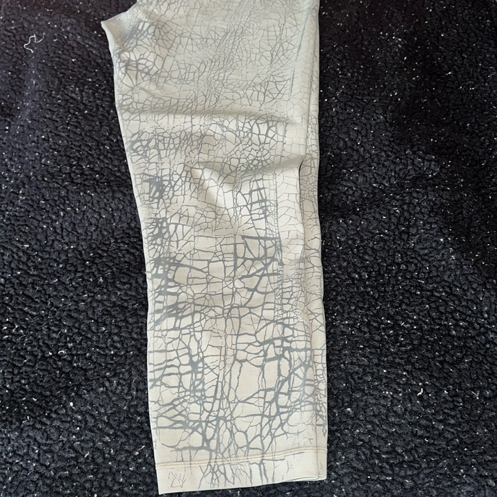 Lululemon Wunder Train High-Rise Pants - Picture 2 of 6